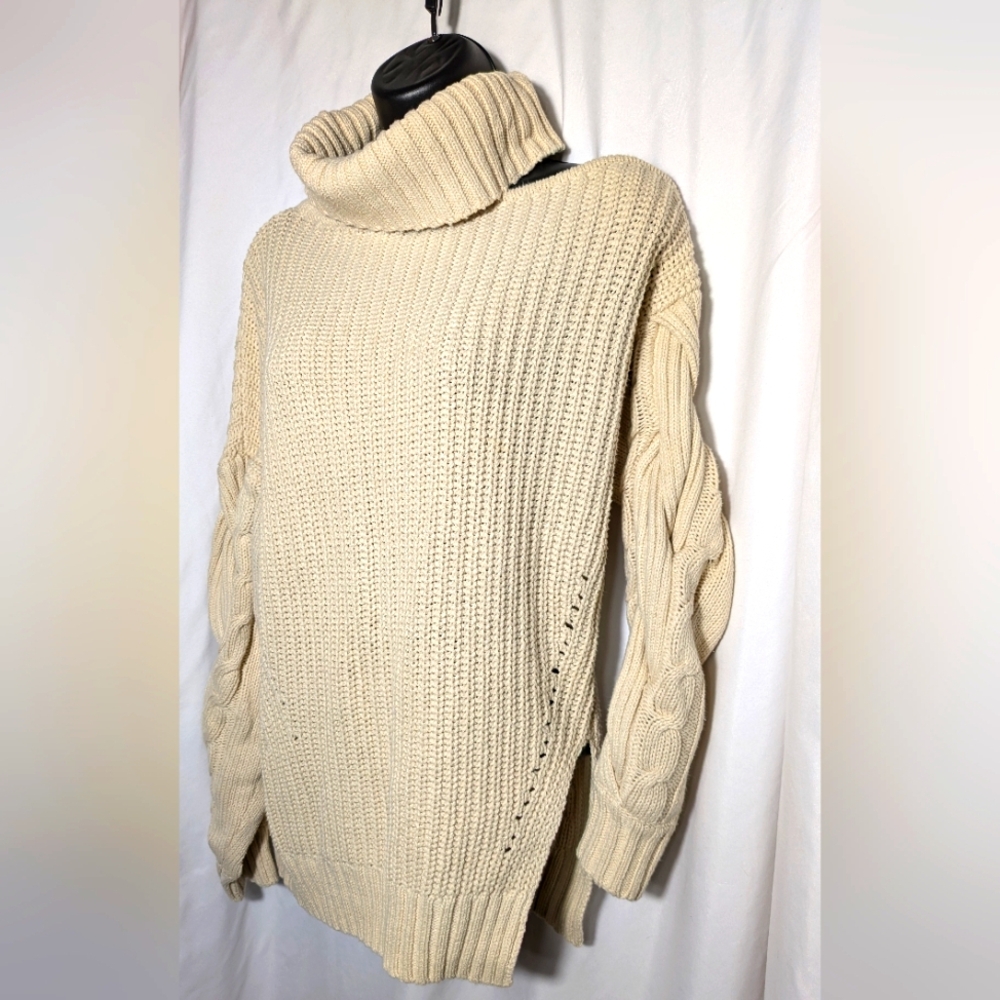 Women's ASTR Off The Shoulder‎ Turtleneck Cream Sweater | Size M